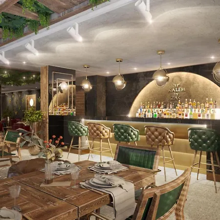 Апартаменты & *